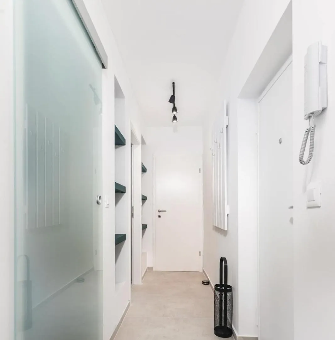 Studio Apartment Elena Rijeka